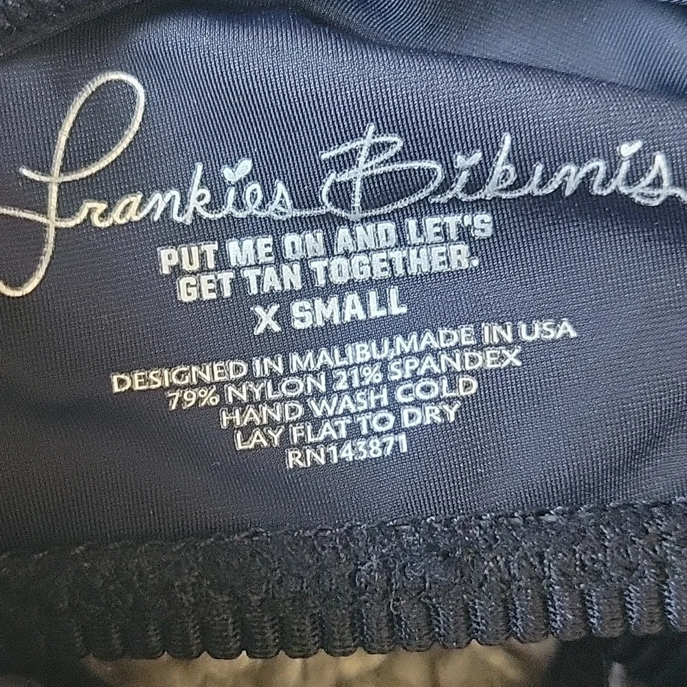 Frankie's Bikinis Bikini Top Size XS